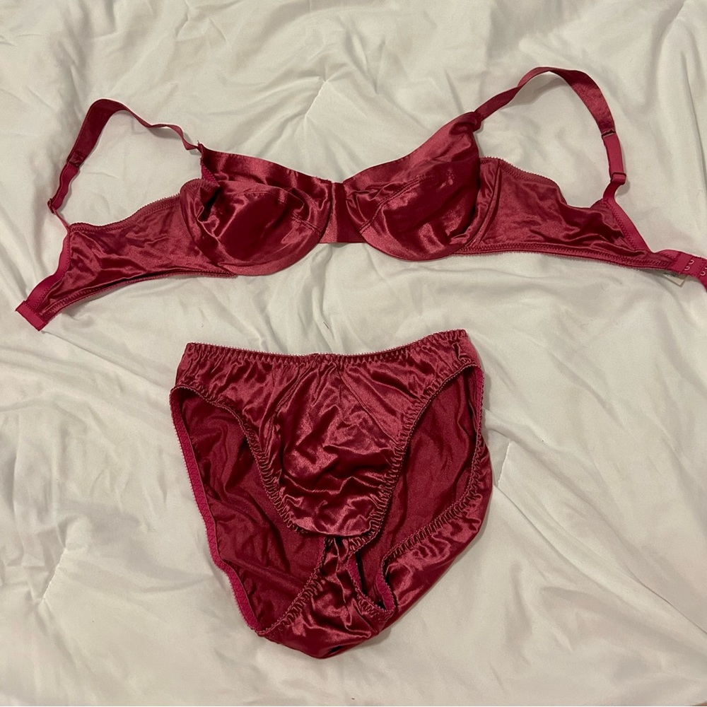 Vintage 80s Enhance Satin Bra and Pantie Lingerie Set